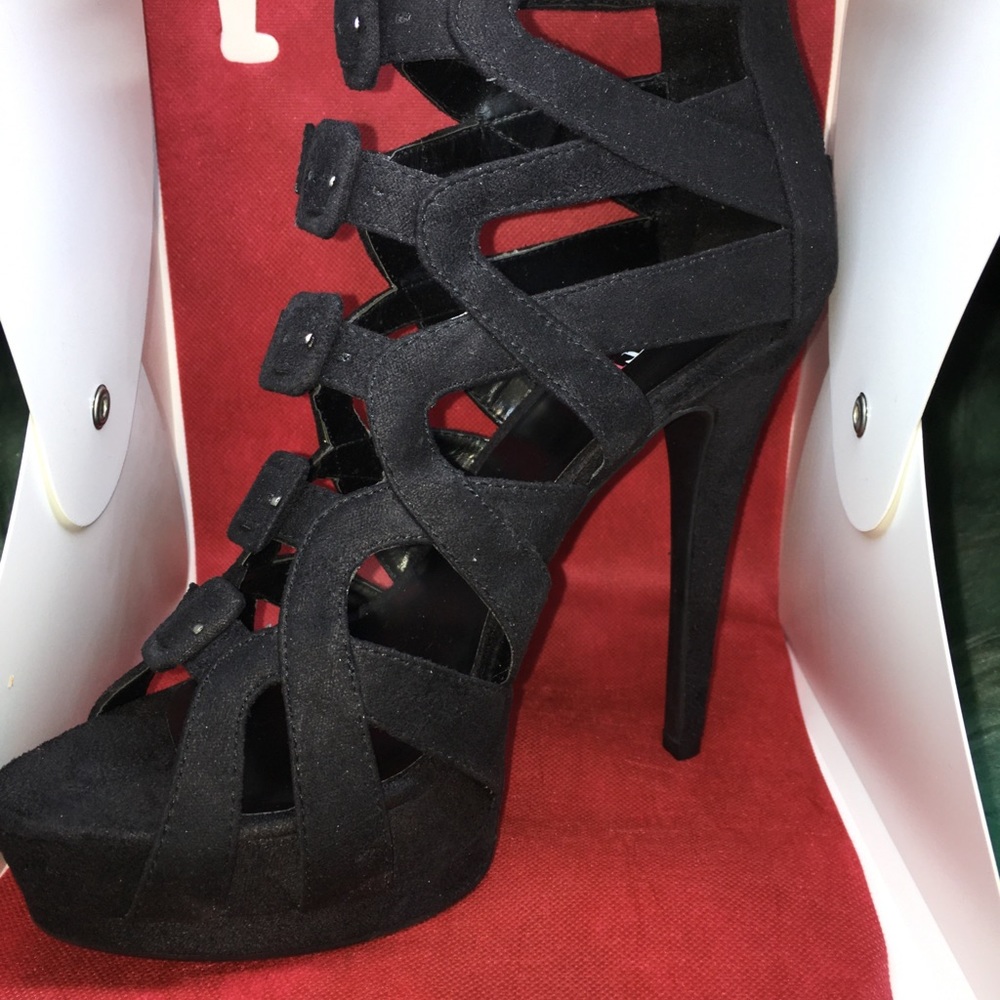 “Tyana” heels